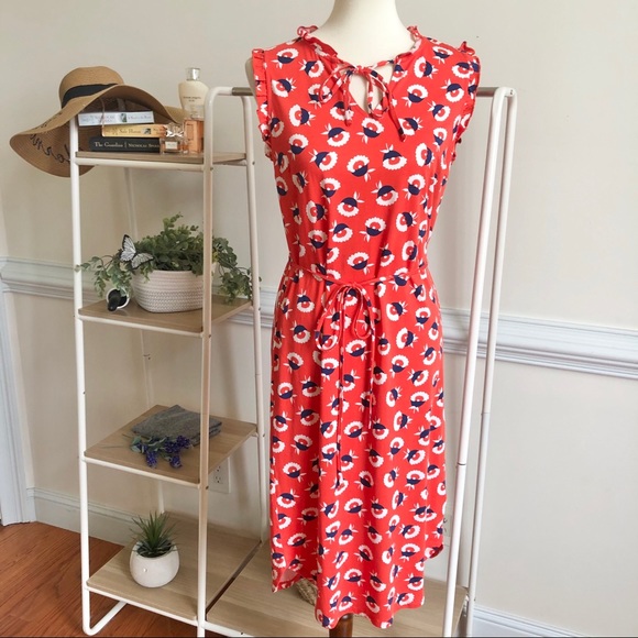 Boden Dresses & Skirts - Boden floral print tie front ruffle dress